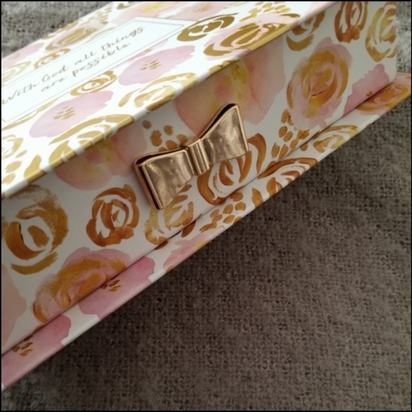 With GOD all things are possible Decorative Box - Picture 3 of 6